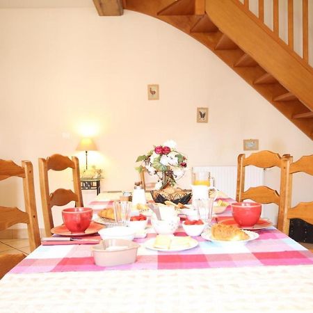 Logis De L'Orme Bed & Breakfast La Rochepot Екстериор снимка