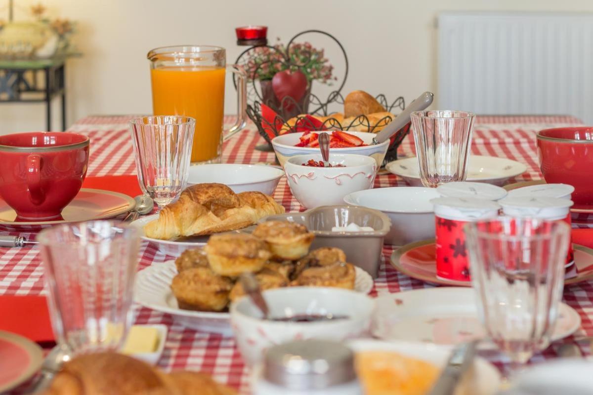 Logis De L'Orme Bed & Breakfast La Rochepot Екстериор снимка